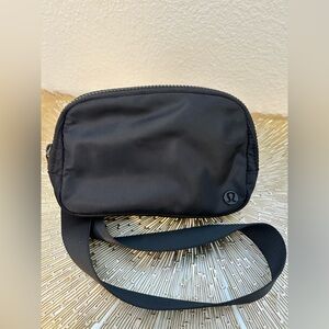 Black Lululemon Belt Bag (used)
